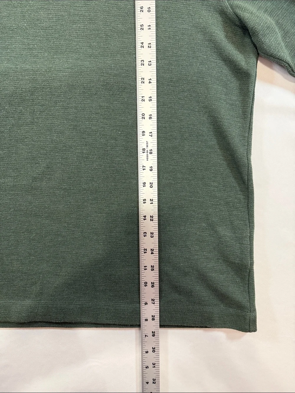 Banana Republic Green Quarter-Zip Pullover with Dark Trim XL